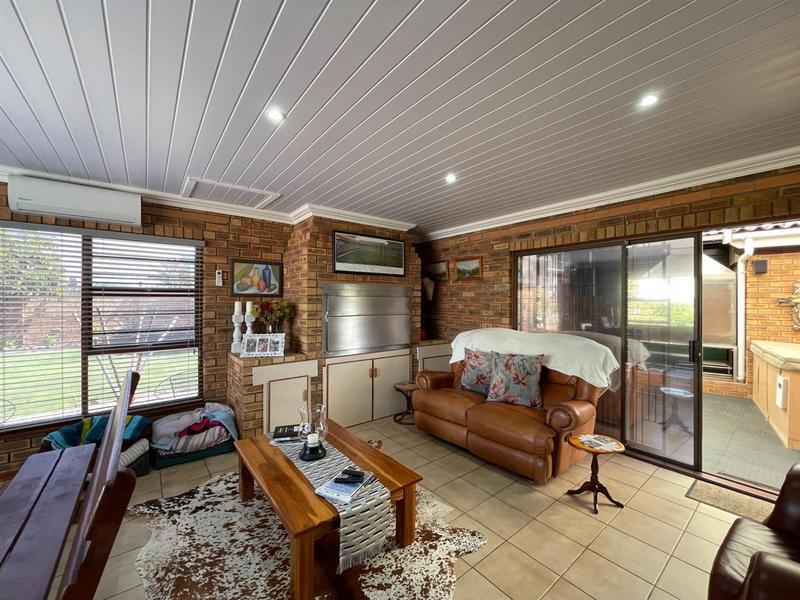 4 Bedroom Property for Sale in Tergniet Western Cape